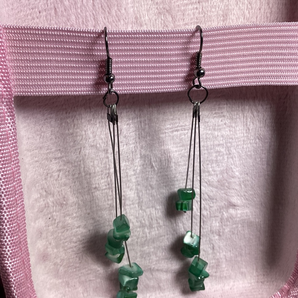 Handcrafted earnings - Picture 2 of 2